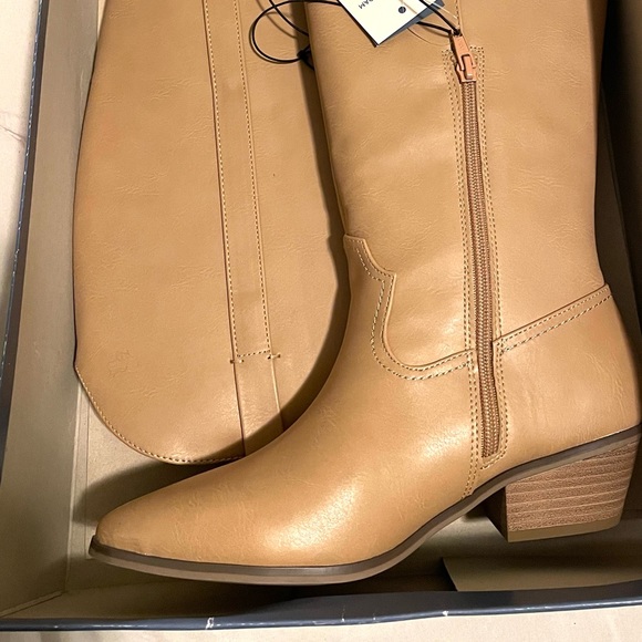 Universal Thread Boots - Picture 4 of 6